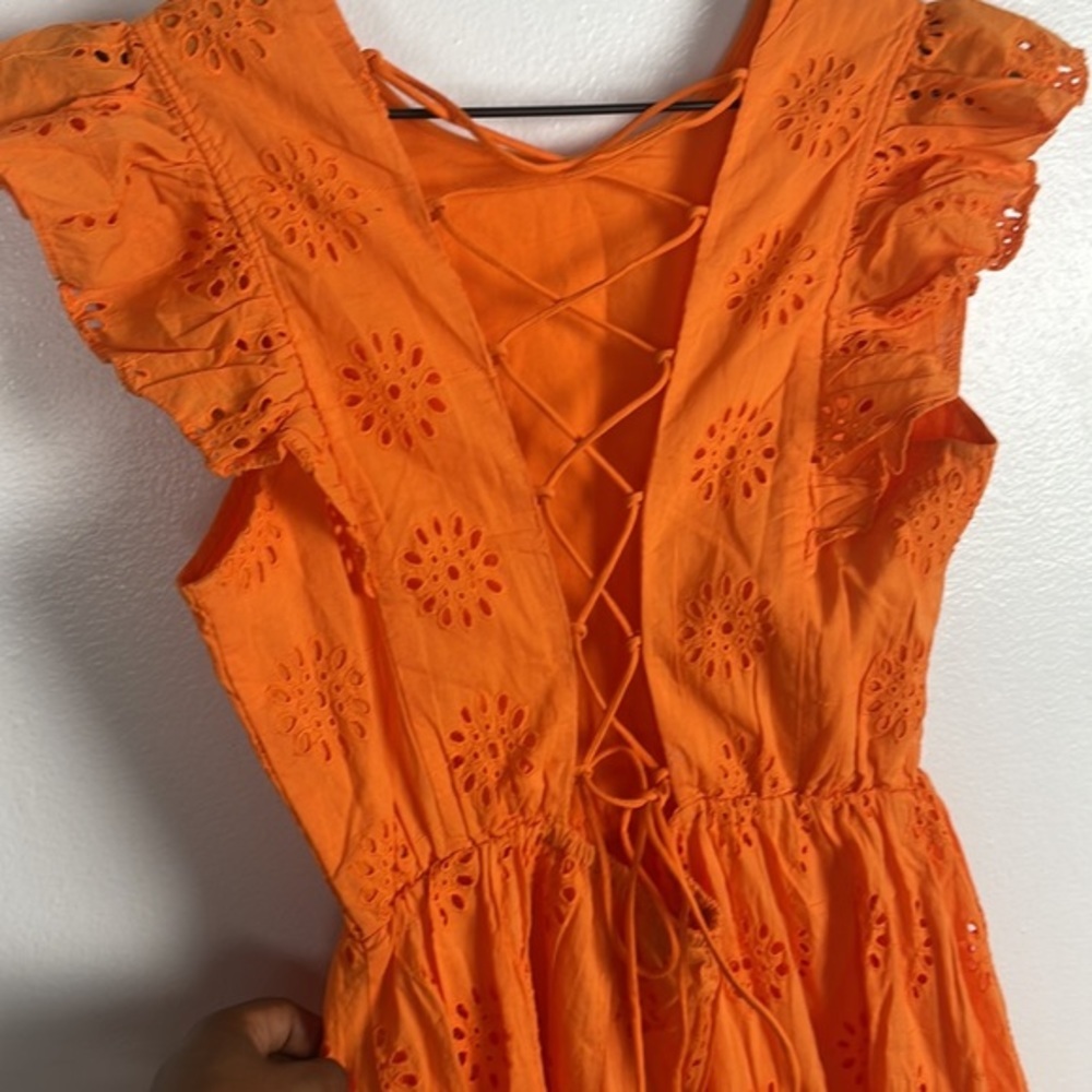 NWT Vero Moda Eyelet Ruffle Dress with Open Back - Picture 8 of 8